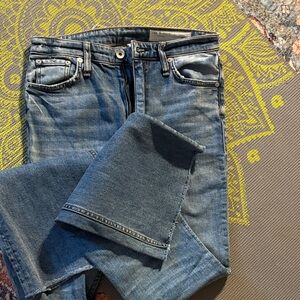 Rag and bone high rise classic flair. Worn once. Mint